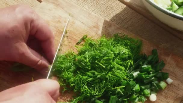 Hand Knife Cuts Dill Wooden Table Salad Close — Vídeo de stock