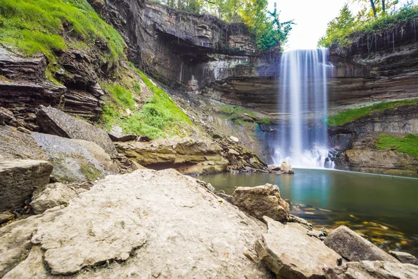 Waterfall during autumn — Stock Photo, Image