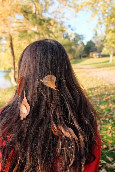 Woman facing away — Stock Photo, Image