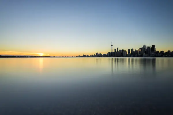 Pôr do sol e centro de Toronto — Fotografia de Stock
