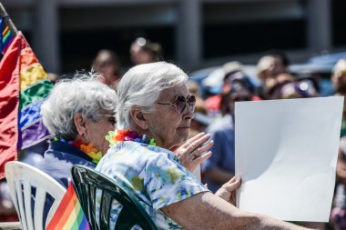 Minneapolis, mn, lgbt gurur geçit 2013