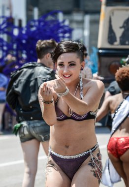 Minneapolis, mn, lgbt gurur geçit 2013