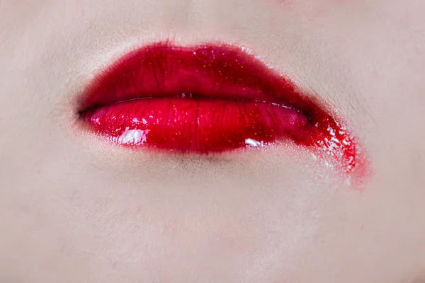 Lips with smeared lipsticks — Stock Photo, Image