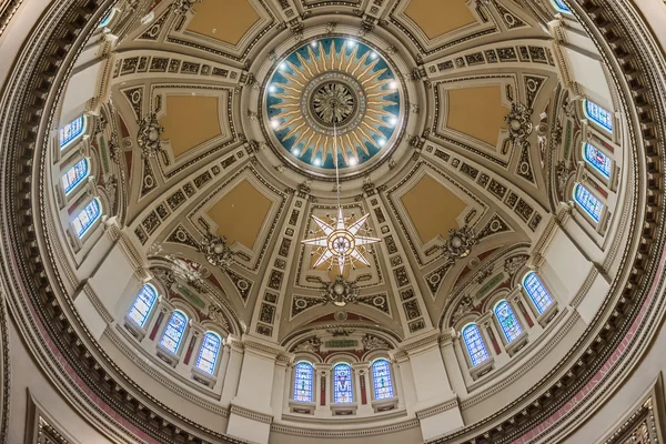 Innenraum der kathedrale von saint paul — Stockfoto