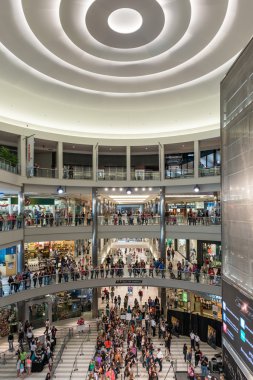 Mall of america bir meşgul gün boyunca