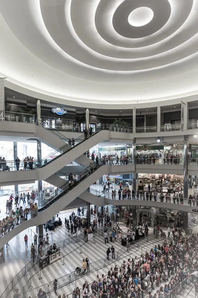 Mall of America på en travl dag - Stock-foto