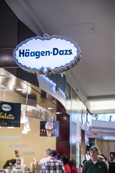 Haagen dazs winkel en logo in mall of america — Stockfoto