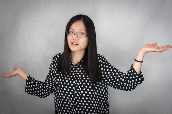 Girl holding up her hands — Stock Photo, Image