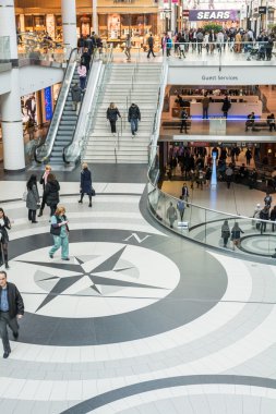 eaton Center meşgul koridor