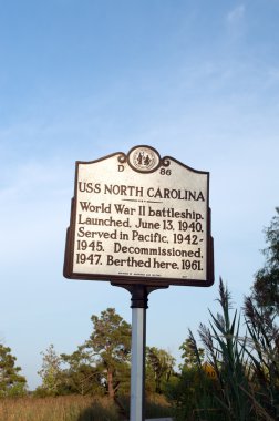 Wilmington, nc-aug.20, 2014: uss Kuzey carolina battleship marker tarihsel