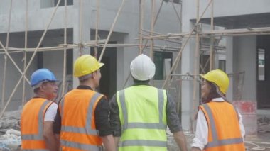 Takım çalışması mimarı, birlikte başarı için elleri uyumlu, mühendis ve inşaat sahası, takım kurucu ve müteahhit geliştirme konutları başarılı, meslektaşı ve arkadaşı.