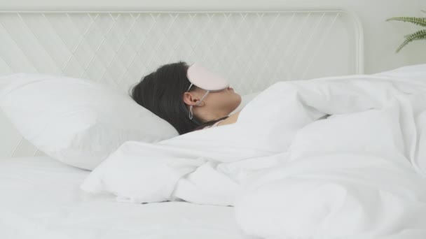 Beautiful Young Asian Woman Wearing Cover Eye Sleeping Bed Head — Stock Video