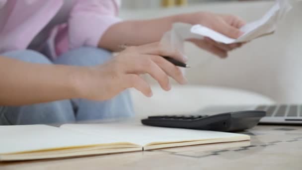 Closeup Hands Woman Calculating Finance Household Calculator Desk Home Girl — Wideo stockowe