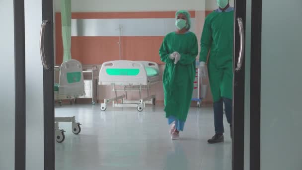 Team Surgeon Uniform Success Surgery Walking Out Operating Room Hospital — Stok Video