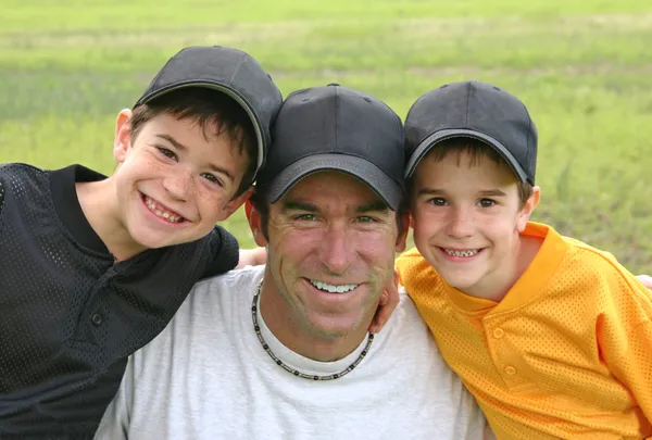 Papa en jongens — Stockfoto