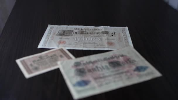 Lose Vintage Bankbiljetten Van Duits Geld Uit Eerste Wereldoorlog — Stockvideo