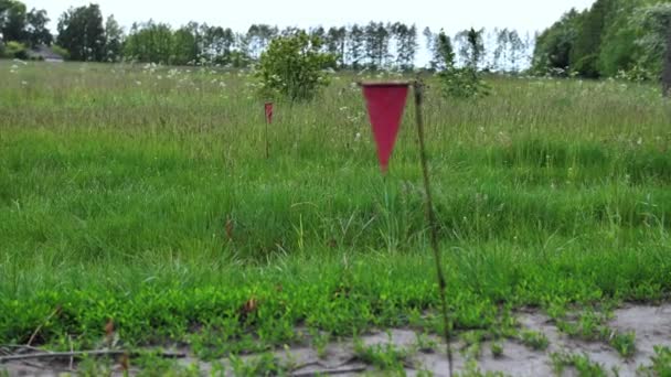 Flag Indicating Mines Minefield Area Mined Russian Troops Territory Ukraine — Stock Video