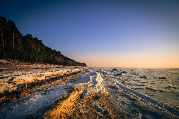 Mar Báltico congelado, Lituânia — Fotografia de Stock