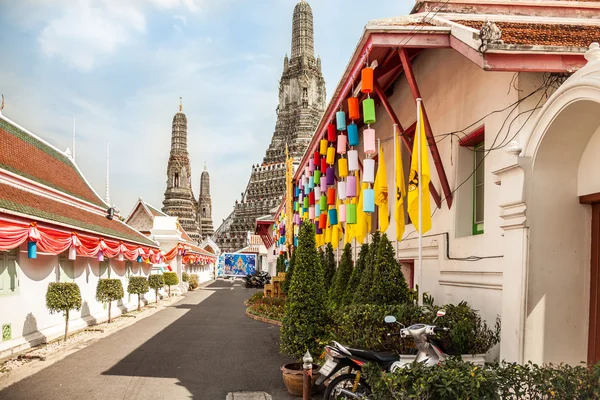 Temple Wat Arun de l'Aube à Bangkok, Thaïlande — Photo