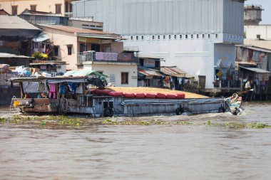 Vietnamca tekne ile pirinç dolu, cai olmak, mekong delta, vietnam