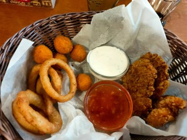 Kızarmış soslu tipik bir Czech marşı.