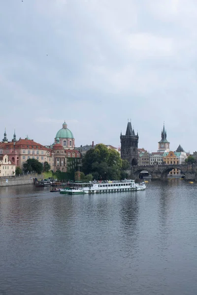Пейзаж Реки Влтавы Праге — стоковое фото