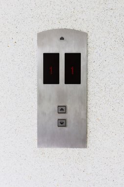 panel ile aşağı yukarı kaldırın