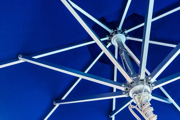 Blue beach umbrella — Stock Photo, Image