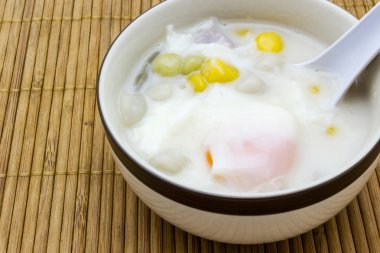 Tay Hindistan cevizi krem köfte.