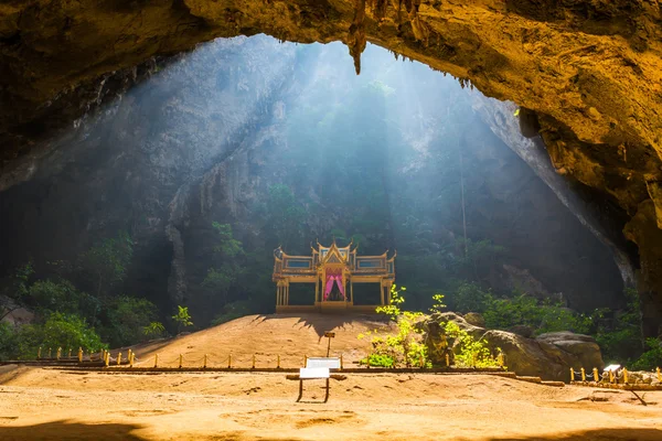 Phraya Nakorn Cave. — Zdjęcie stockowe