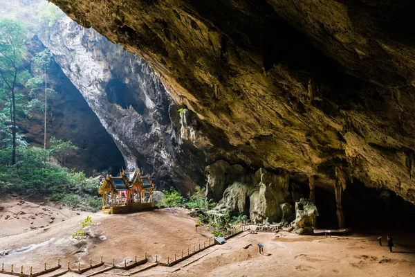 Phraya nakorn Mağarası. — Stok fotoğraf