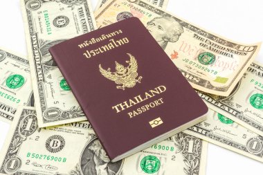 ABD para birimi banka dekontundaki Tayland pasaportu.