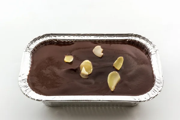 Foil box of Chocolate cake — Stock Photo, Image