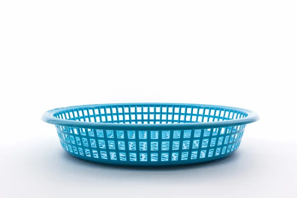 Niebieski koszyk z tworzywa sztucznego. — Zdjęcie stockowe