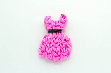 pembe elastik gökkuşağı tezgâhı bantları elbise şeklinde