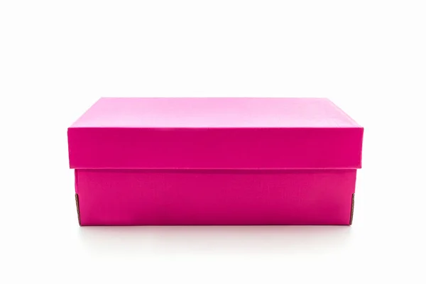 Caja de zapatos rosa sobre fondo blanco con ruta de recorte . — Foto de Stock