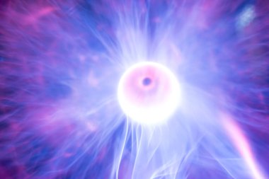 Siyah arkaplanda Plasma Işık Topu