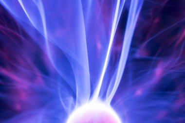 Siyah arkaplanda Plasma Işık Topu