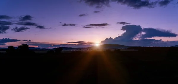 Der Sonnenuntergang Des Berges — Stockfoto