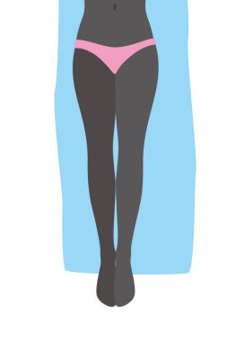 Seksi kız bacak serisi, havlunun üzerinde yatan kadın.