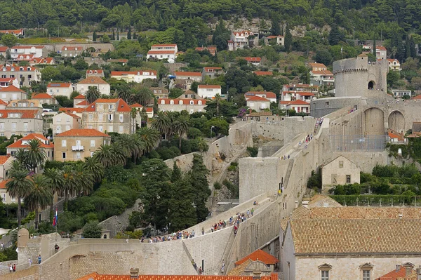 A parede da Cidade Velha, Dubrovnik, Croácia — Fotografia de Stock