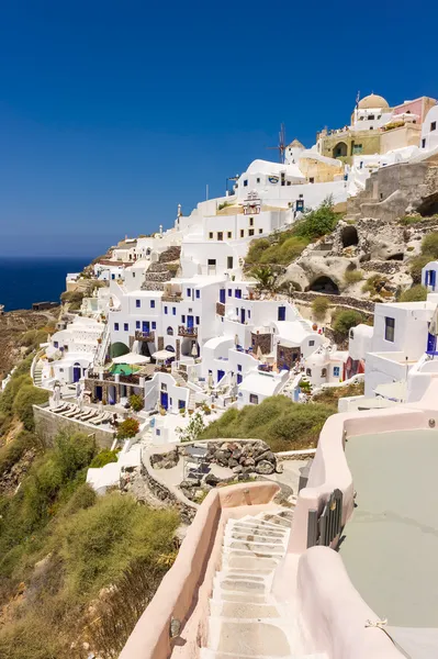 Traditionella vita byggnader av santorini, Grekland — Stockfoto