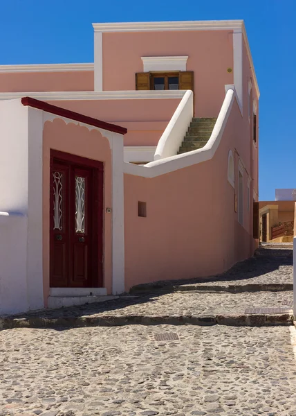 Traditional building with colorful decoration of Santorini, Gree — Stock Photo, Image