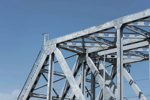 Metallbau Strahlgraue Brücke Metallbrücke — Stockfoto