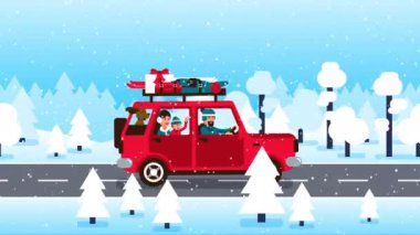 Aile, kış orman yolu boyunca kar yağışı sırasında araba sürer.