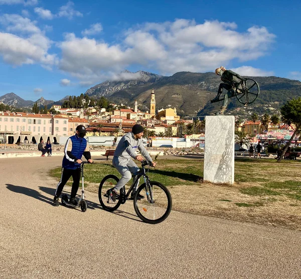 Mentone Francia Gennaio 2022 Scultura Ulisse Anna Chromy Parco Cittadino — Foto Stock