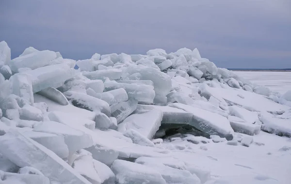 Ice hummocks, a heap of ice fragments on the Baltic Sea, compression of the ice cover — 스톡 사진