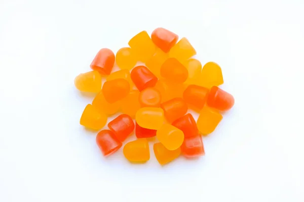 Närbild Textur Orange Och Gula Multivitamin Gummier Form Björnar Vit — Stockfoto