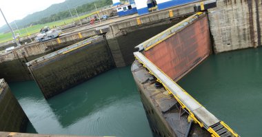 Gatun Gölü panama kanalı