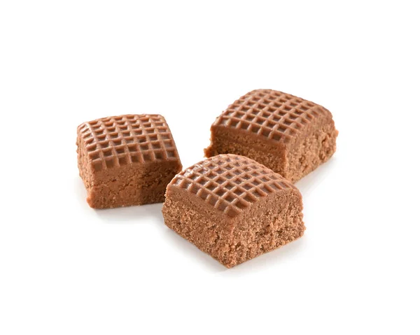 Três Pedaços Chocolate Caramelo Caramelo Close Isolado Fundo Branco Com Imagem De Stock